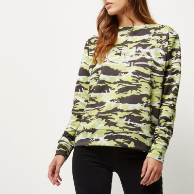 Green camouflage print sweatshirt